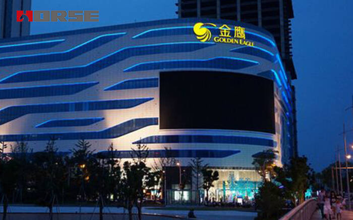 Reforço do Centro Comercial Internacional Golden Eagle