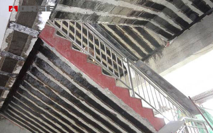 Reforço de escadas com materiais FRP Reforço de escadas com materiais FRP
