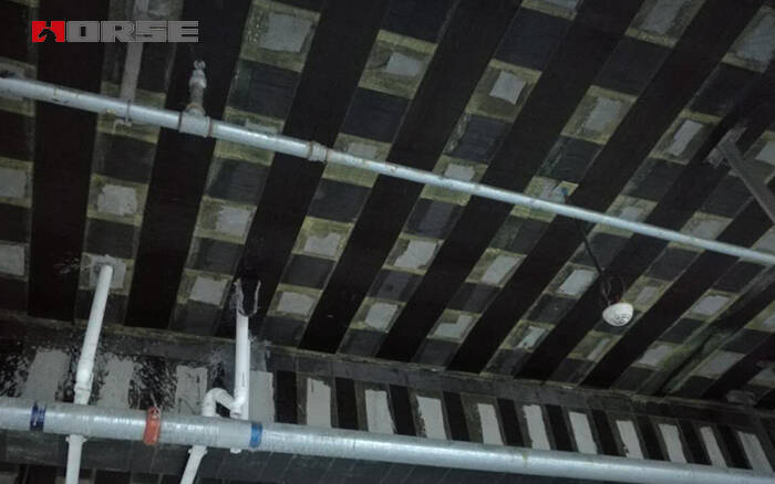 Reparação da rachadura da placa pela embalagem da fibra de carbono Reparação da rachadura da placa pela embalagem da fibra de carbono
