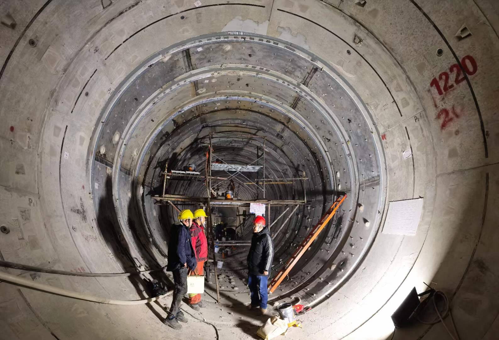 Reforço de Túnel de Metro com Adesivo de Revestimento em Aço HM-120M Reforço de Túnel de Metro com Adesivo de Revestimento em Aço HM-120M