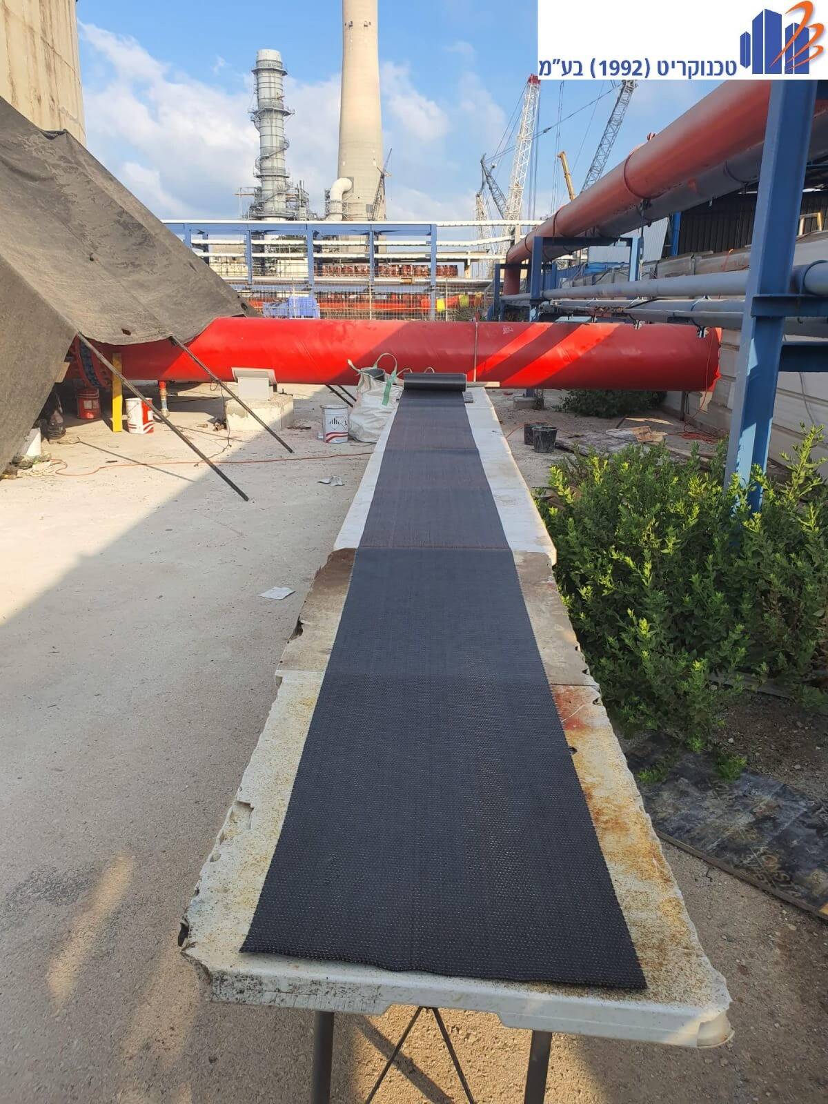 Envoltório de FRP (polímero reforçado com fibra) Envoltório de FRP (polímero reforçado com fibra)