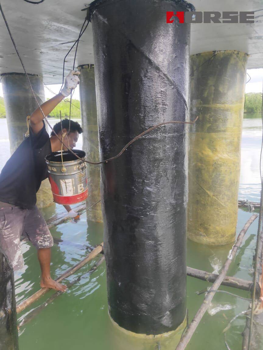 Reparo de cais com chapa de fibra de carbono
