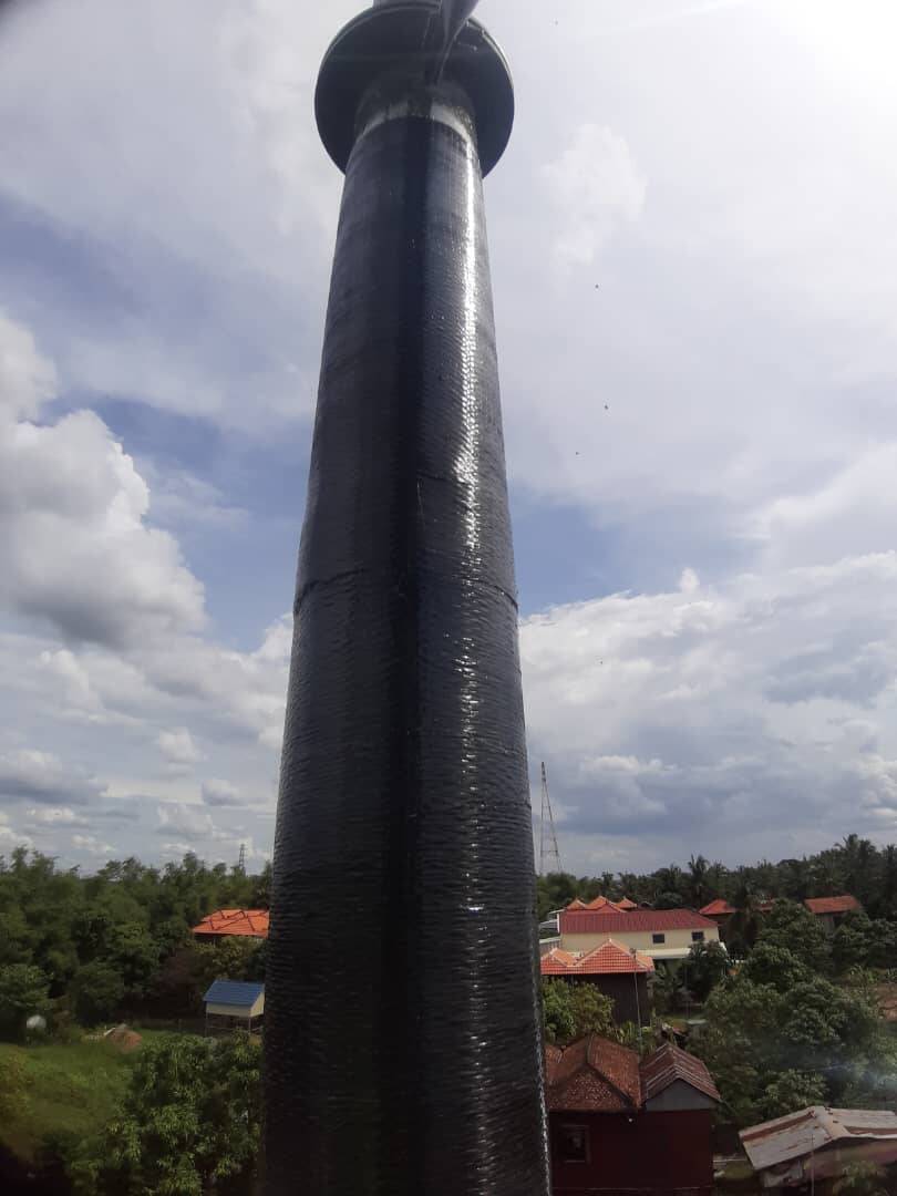 Reparo de torre de telecomunicações de aço usando FRP de carbono
