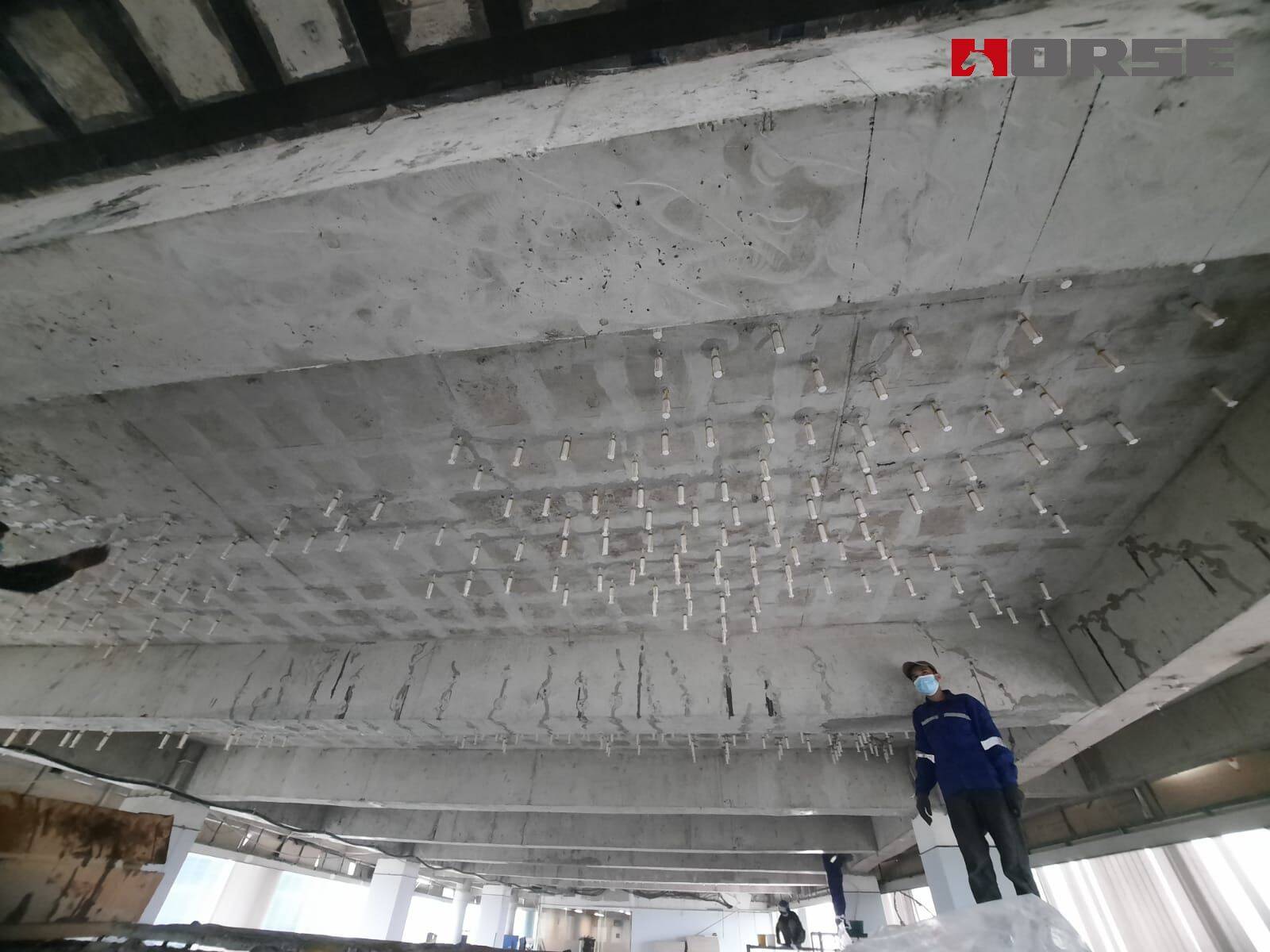 Reparo de rachaduras em concreto