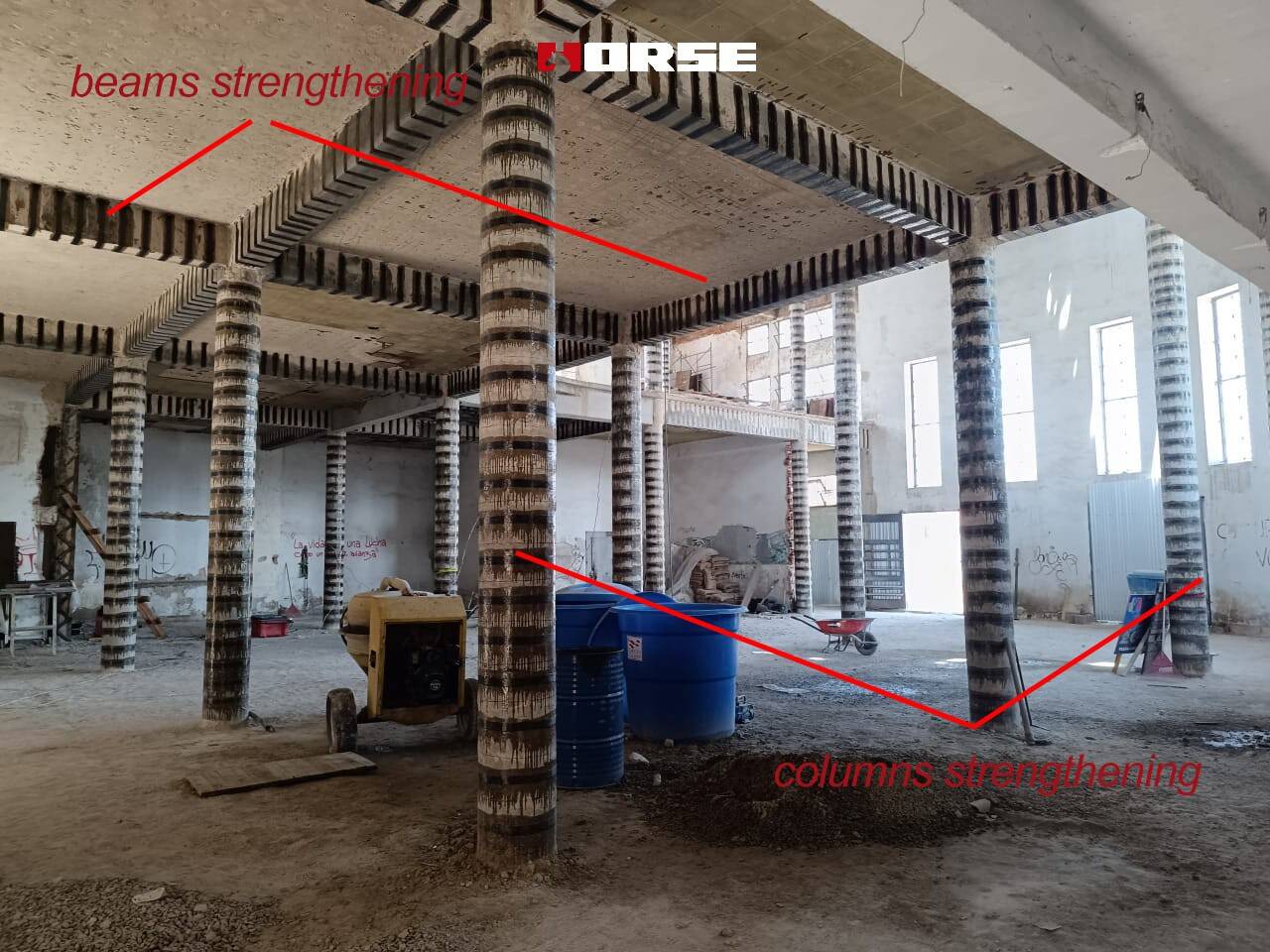 Fibra de carbono reforça estruturas de concreto existentes, causa da adição de novos equipamentos de grande porte
