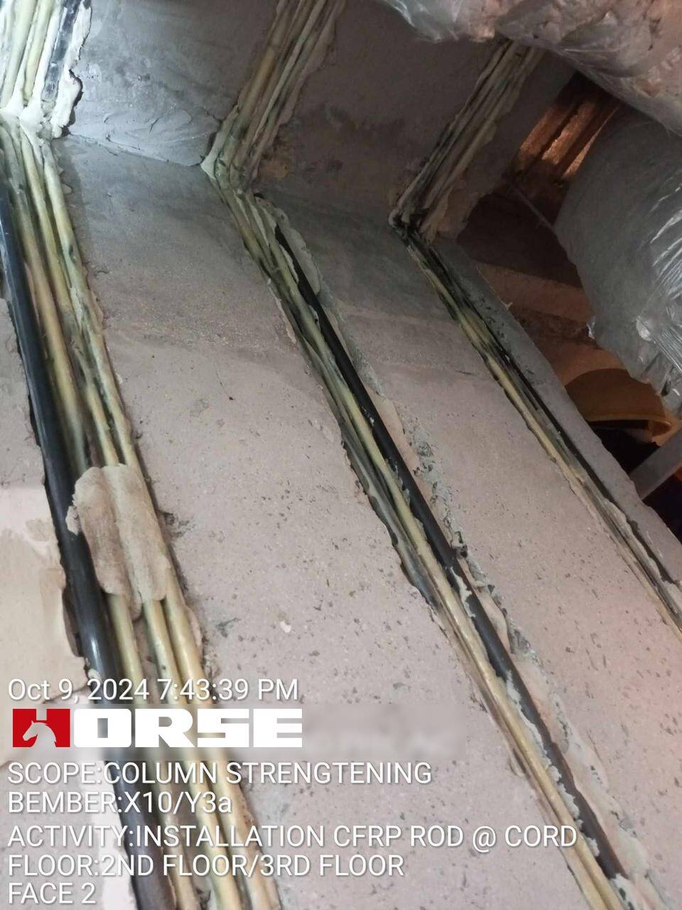 Barras de fibra de carbono reforçam insuficientemente o reforço das colunas RC