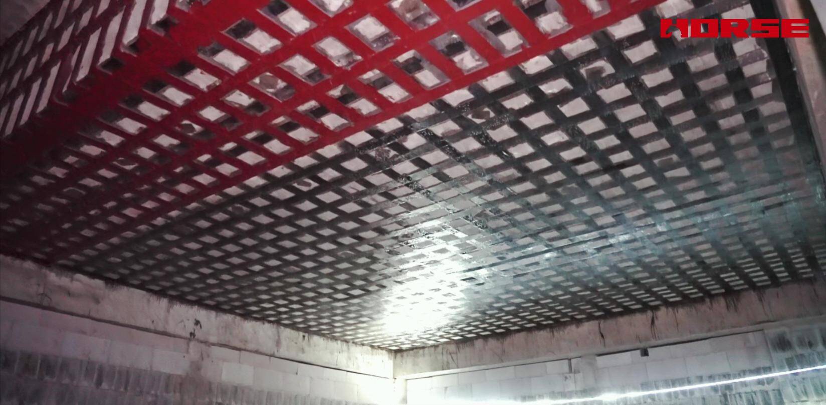 Reforço de Centro de Cruzeiros de Concreto com Fibra de Carbono e Colagem de Aço