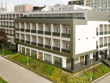 Tecnologia de Retrofit e Reforço de Apartamentos de Estudantes com Fibra de Carbono e Chapa de Aço