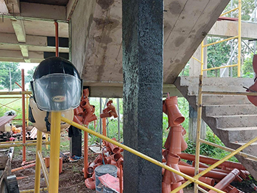 Vigas e colunas reforçadas com chapa de fibra de carbono para resolução de problemas estruturais