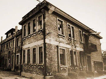 Fibra de carbono CFRP e epóxi de ancoragem puro para reforma de fábrica em prédio de escritórios