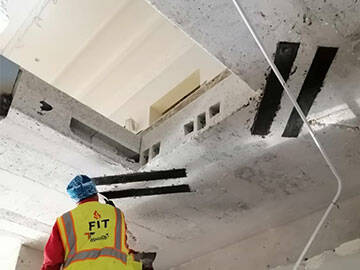 Reforço de laje de concreto com aberturas utilizando fibra de carbono